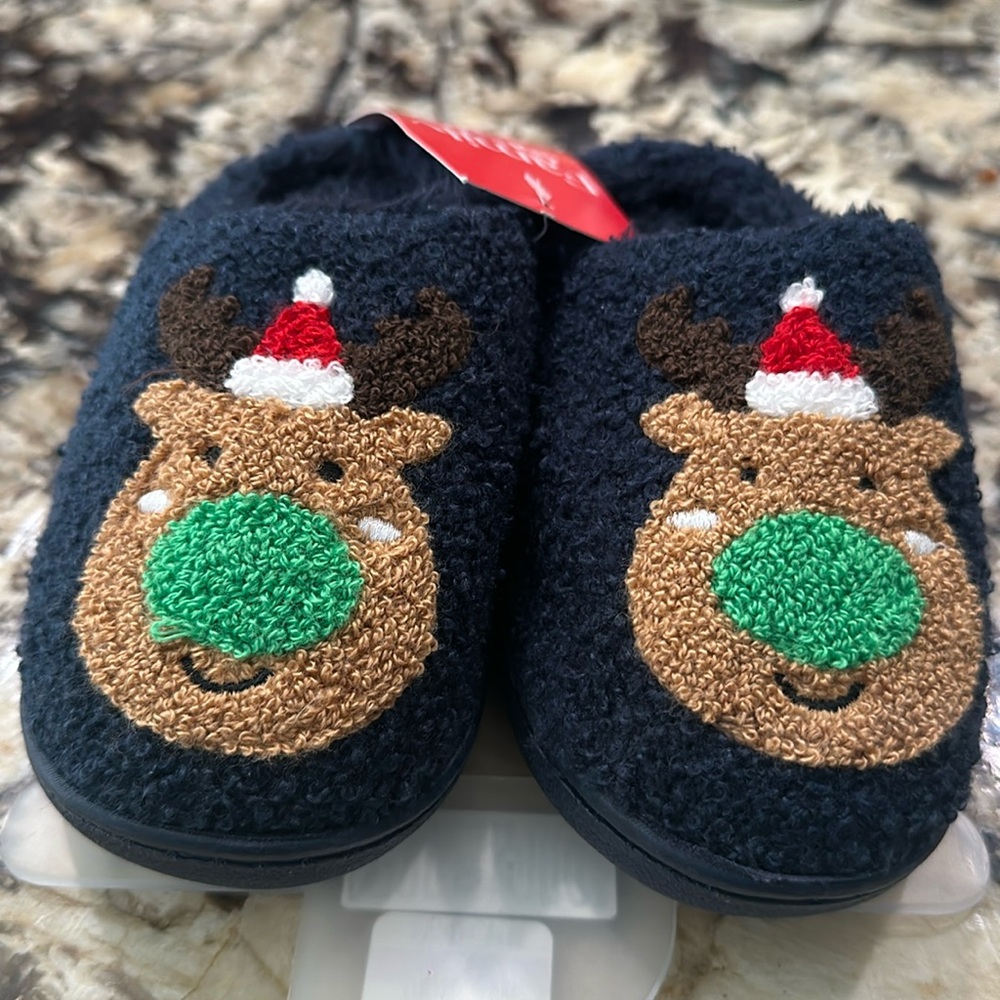 NWT family PJs by Macy’s children’s reindeer holiday slippers